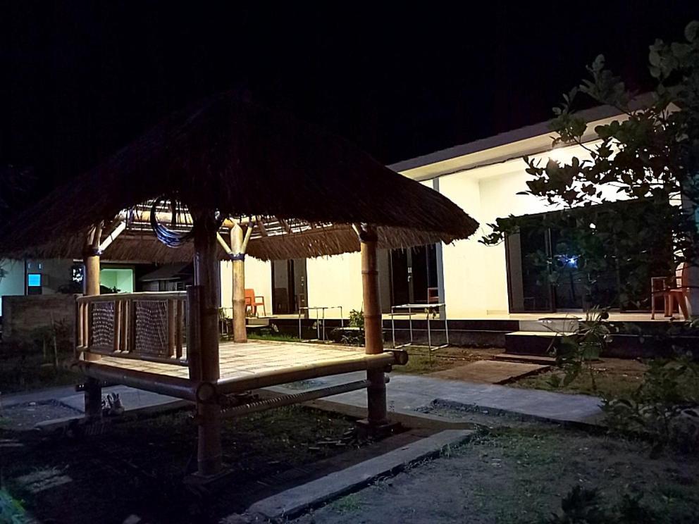 Kuta  Simpang Hostel מראה חיצוני תמונה